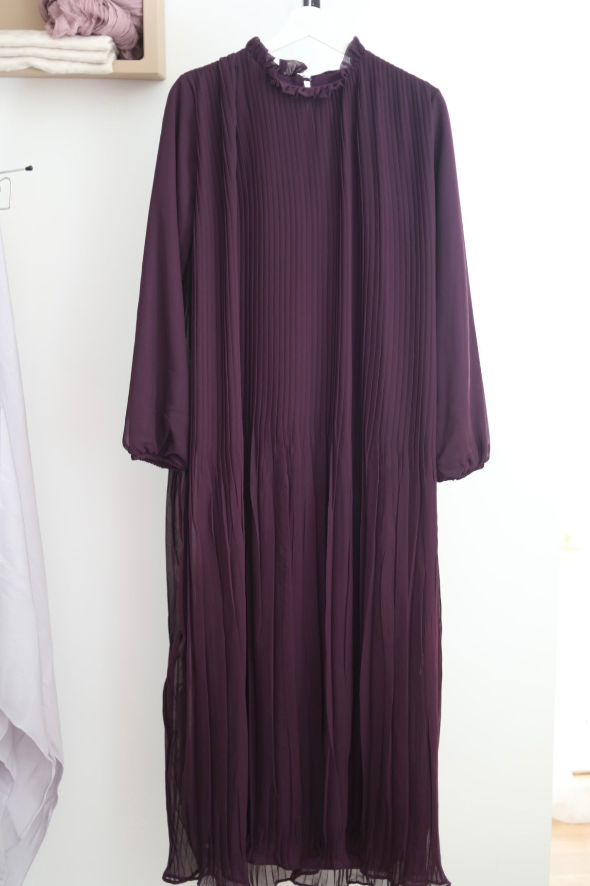 Plissee Dress Violett