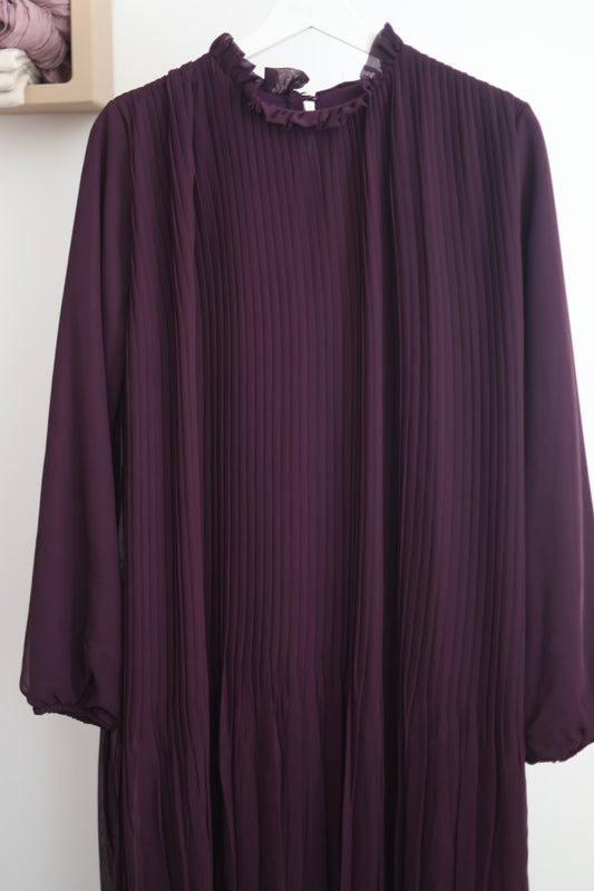 Plissee Dress Violett